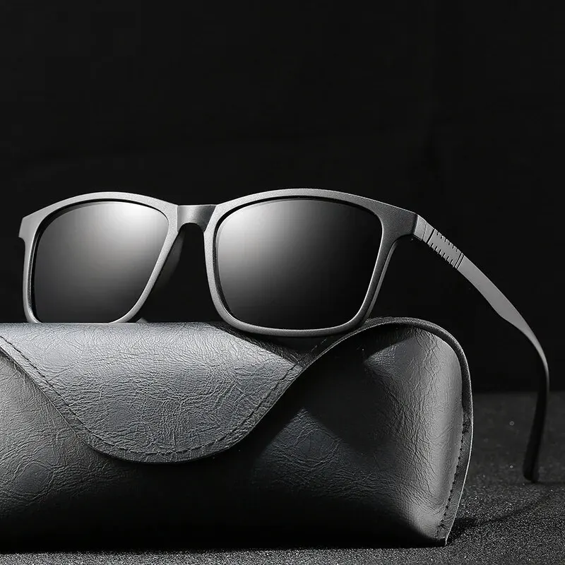Vintage Fashion Enthusiasts - Classic Men Sunglasses Fashion Vintage Square